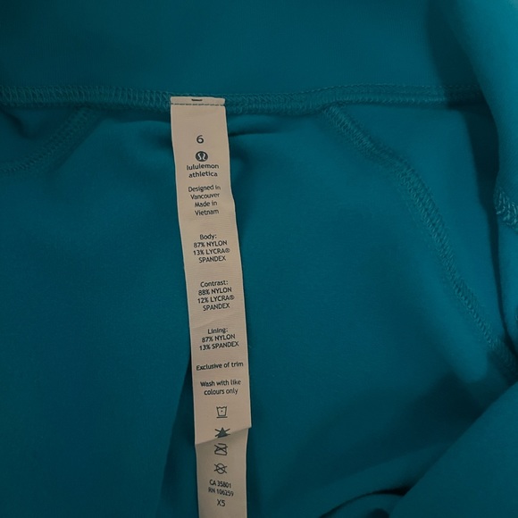COPY - Teal Lululemon Jacket. Size 6 - Picture 2 of 7
